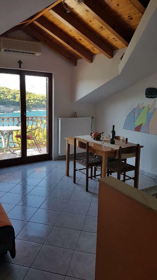 Apartments And Room Caric Jelsa  Exterior photo