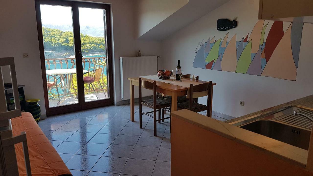 Apartments And Room Caric Jelsa  Exterior photo